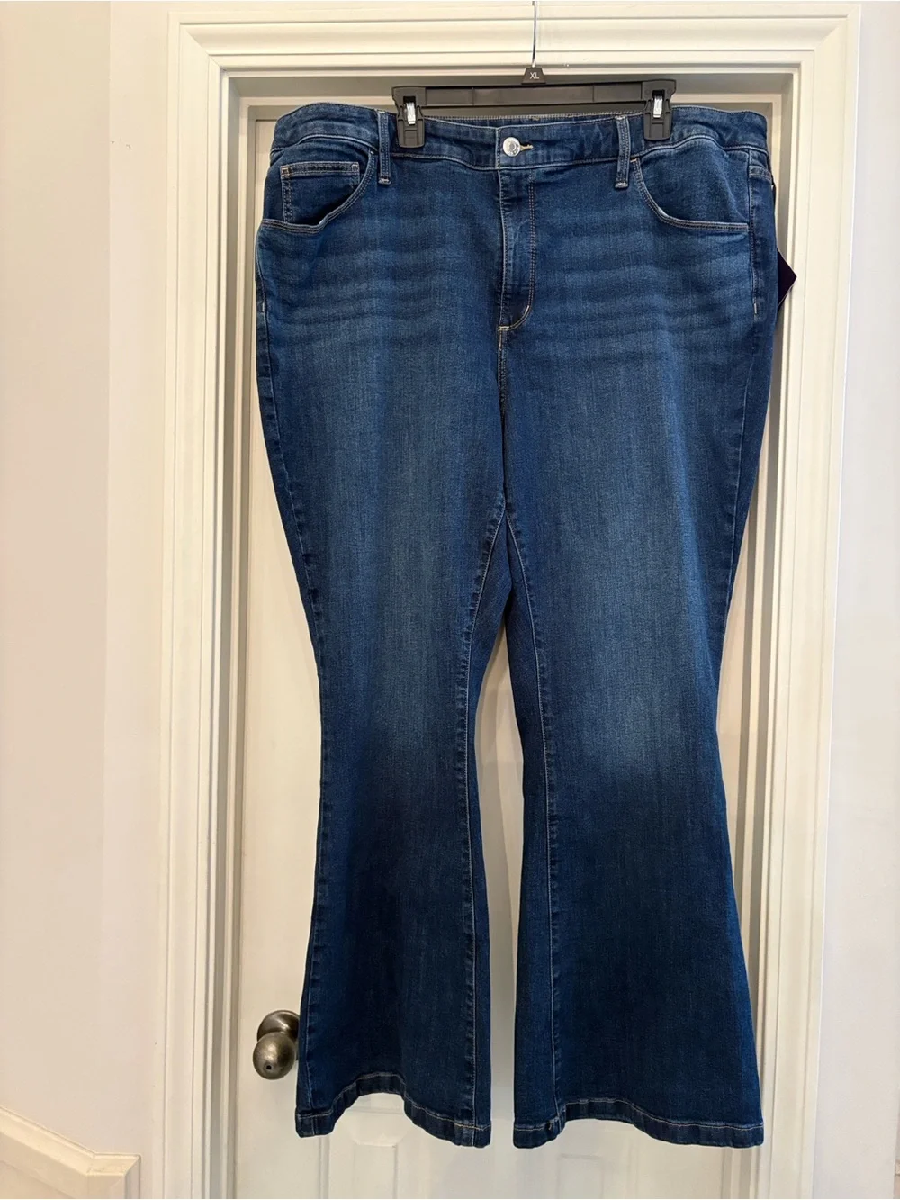 Ava & Viv Size 22 Flare Jeans Plus Size Stretch Dark Wash Denim Wide Leg - Picture 1 of 4
